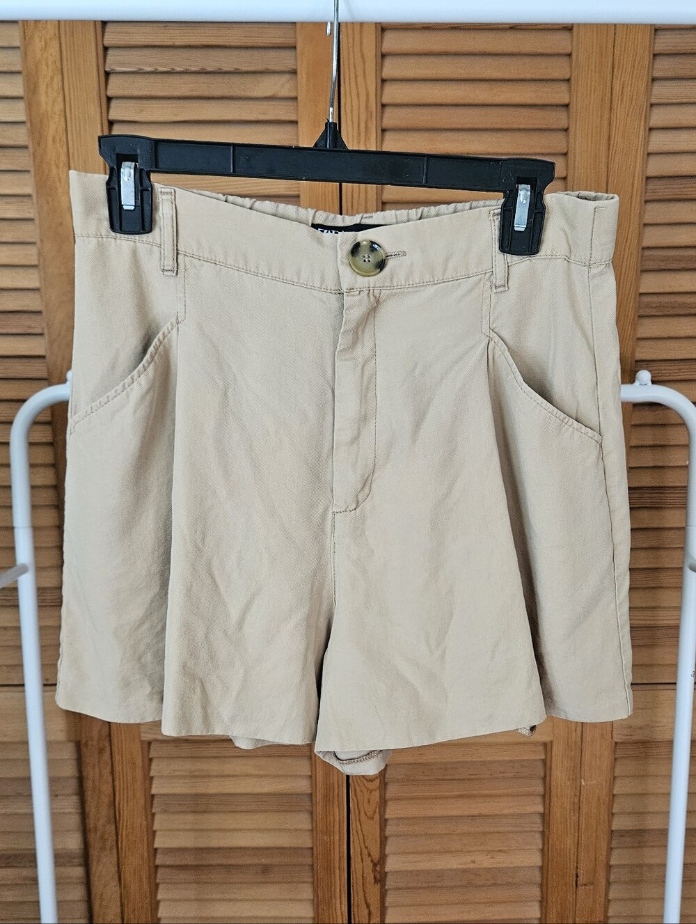 Collegiate Preppy Indie Old Money Flare High Waist Khaki Zara Mini Shorts